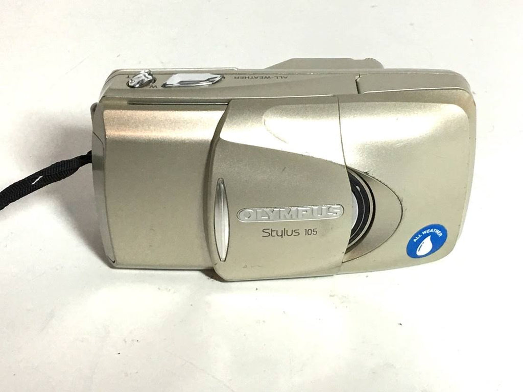 35mm Camera with 38-105mm Zoom Lens Q200
