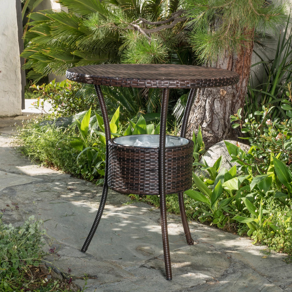 Round Wicker Table with Ice Pail A8922