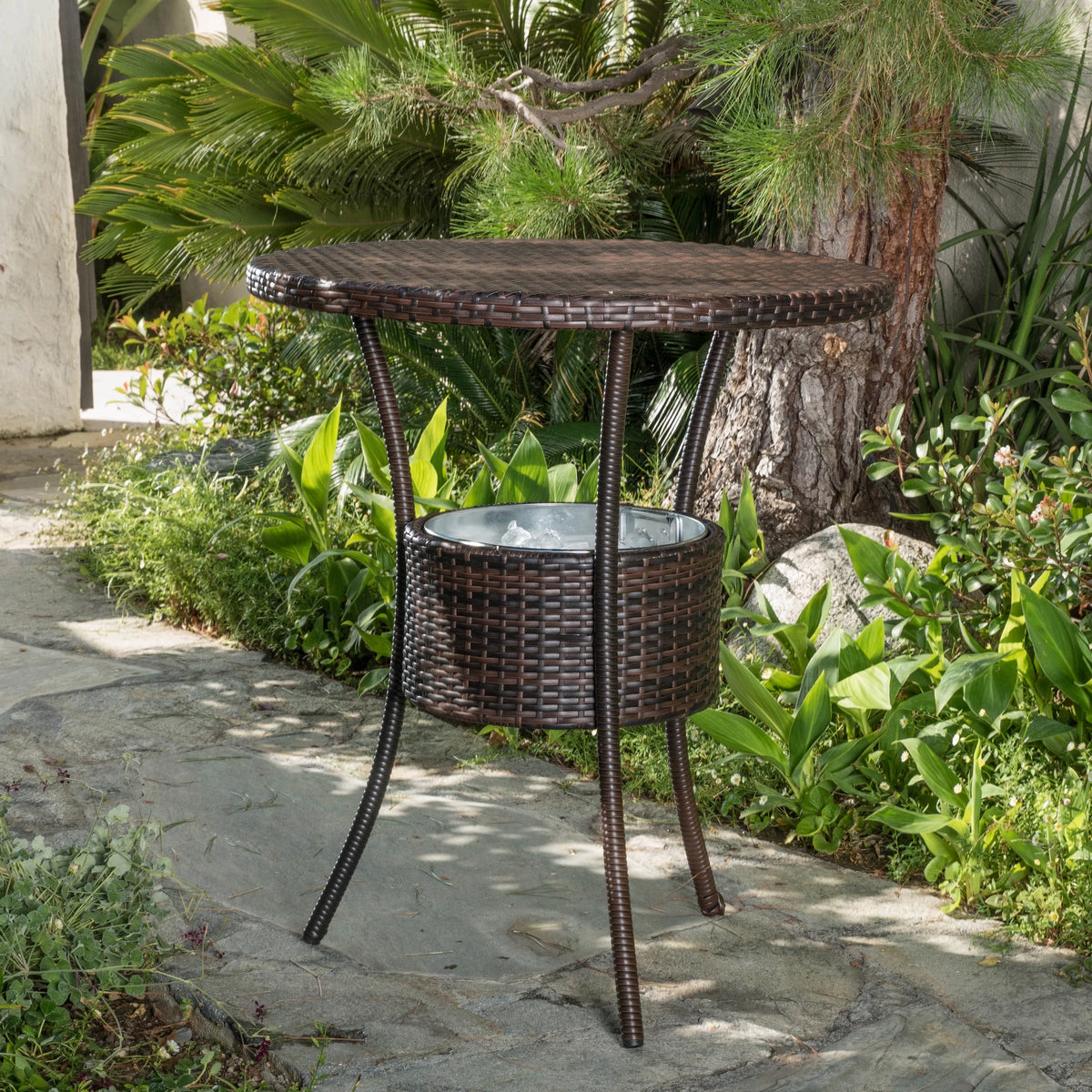 Round Wicker Table with Ice Pail A8922