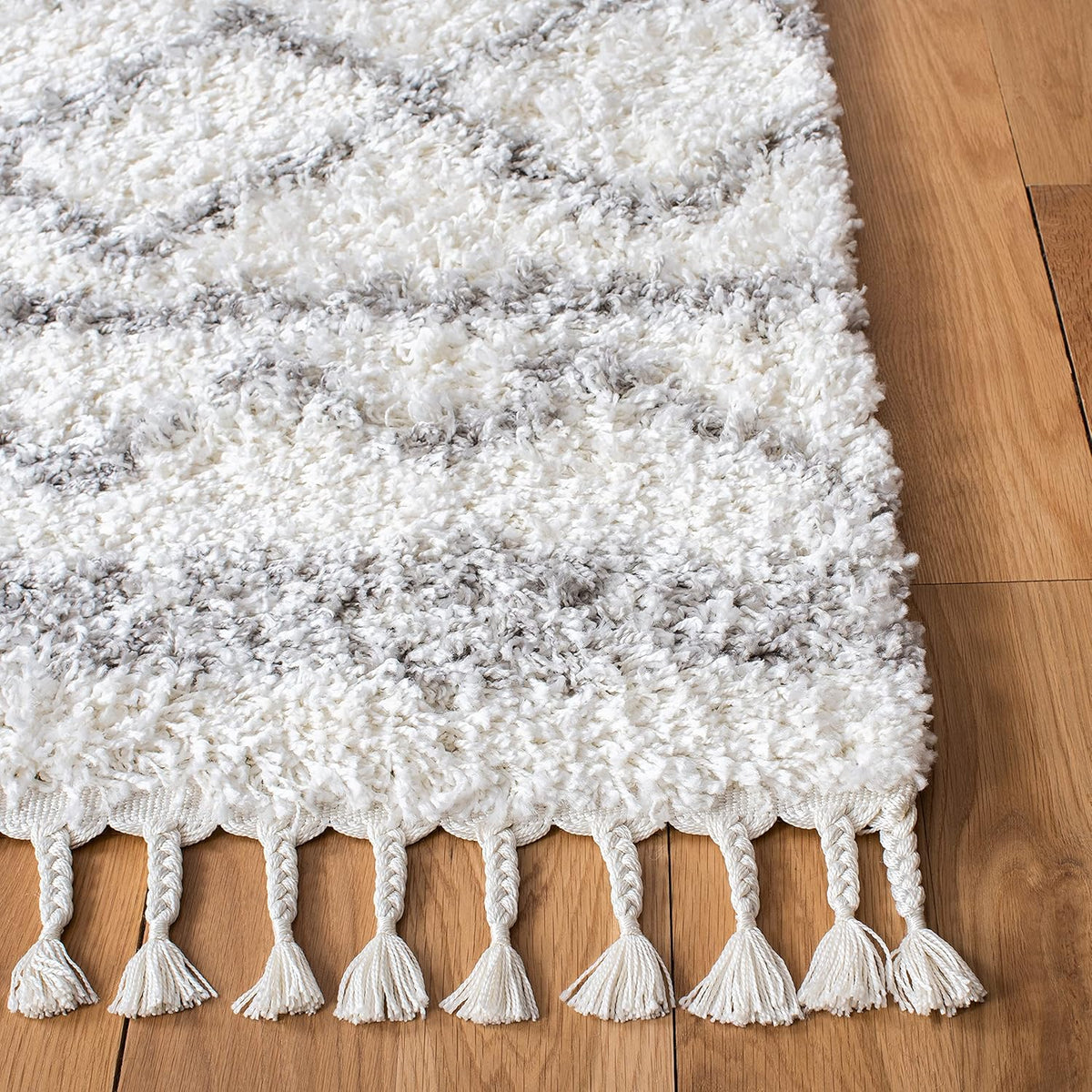 9' x 12' Ivory Grey Shag Area Rug Z97575