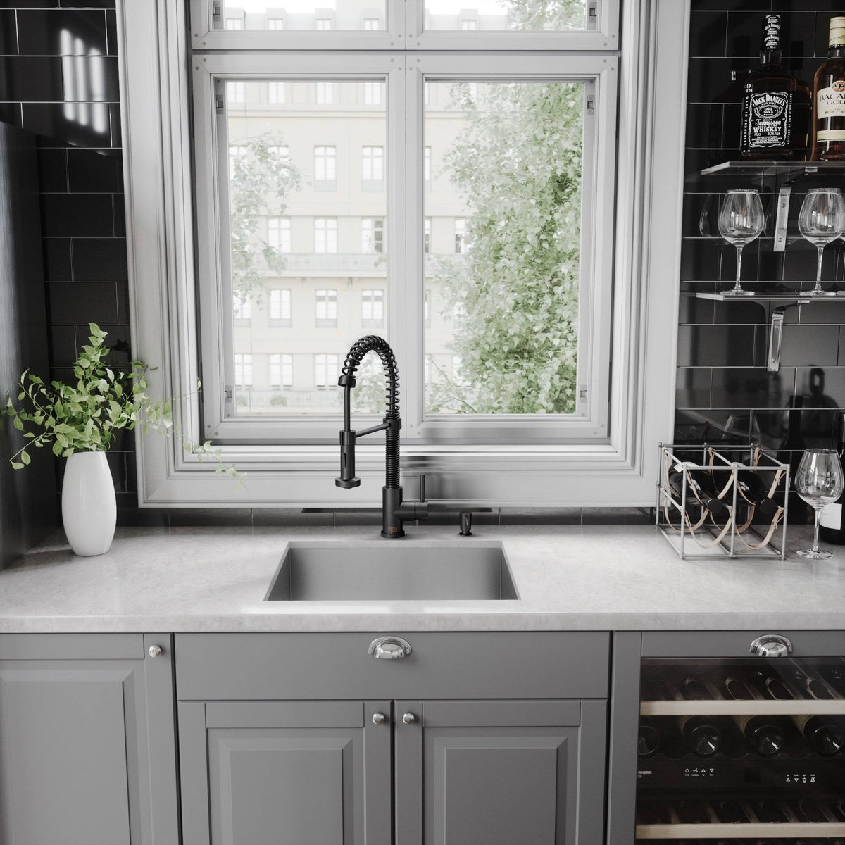 Matte Black Pull-Down Kitchen Faucet with Soap Dispenser N69549