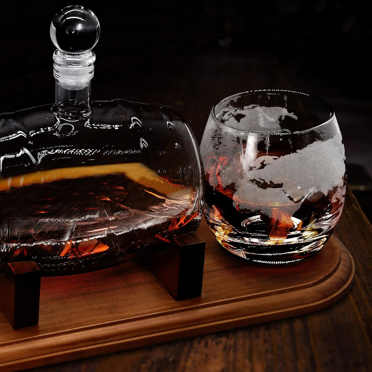 Brown Glass Whiskey Carafe with Stopper and Base V685827