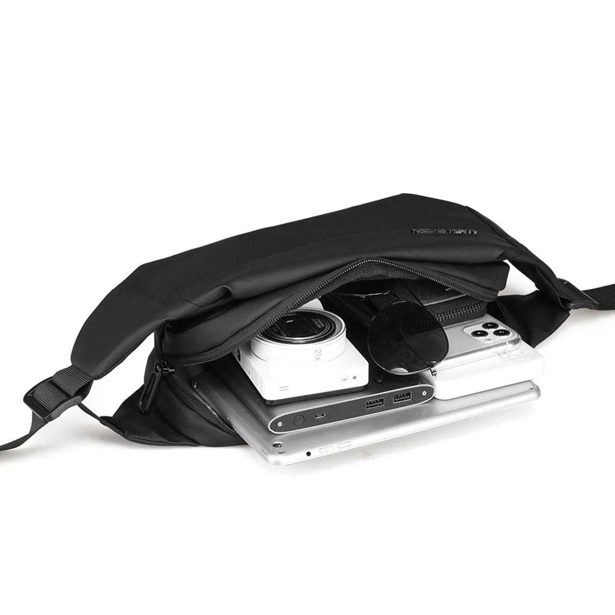 Sleek Chest Pack G507738