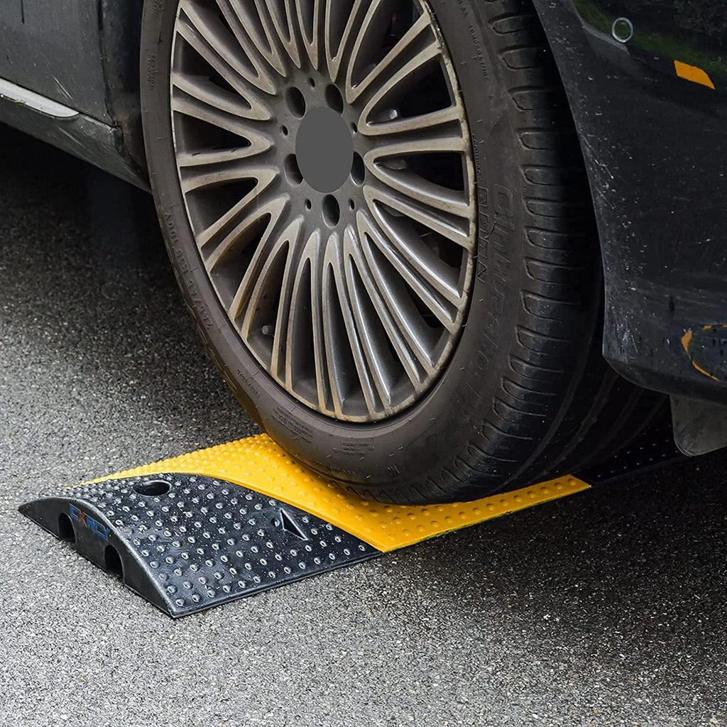 Driveway Speed Bumps 1 Pack 2-Channel 3FT Modular Traffic Rubber Speed Bump Heavy Duty Cable Protector Ramp with 3 Bolts W587