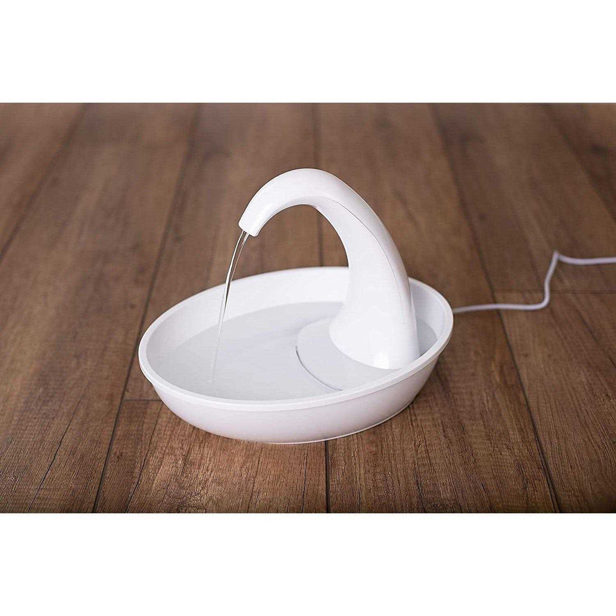 Pioneer Pet Swan Drinking Fountain R815