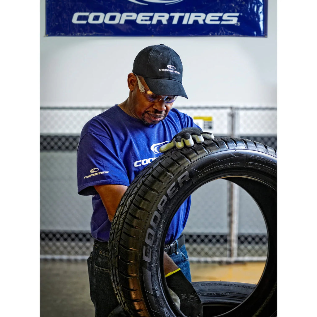 235/75R15 109T All-Season Tire A62085