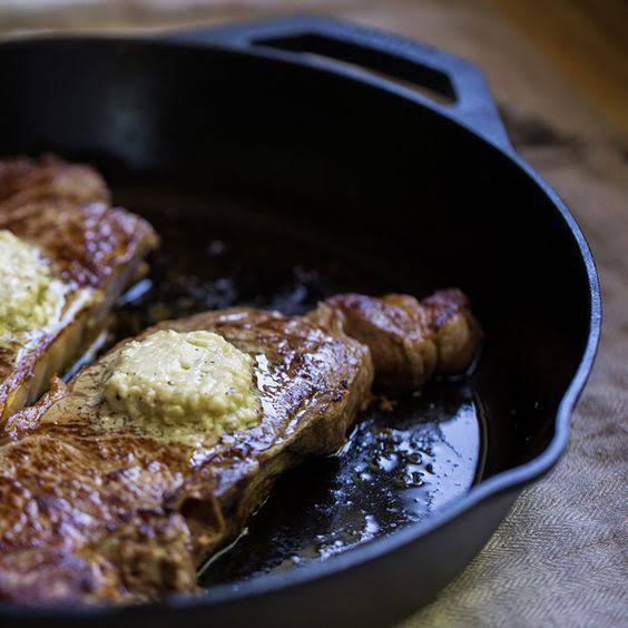 5 Quart Cast Iron Covered Deep Skillet Z585