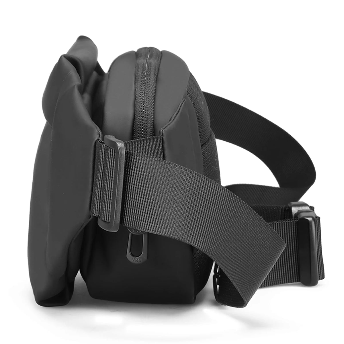 Sleek Chest Pack G507738